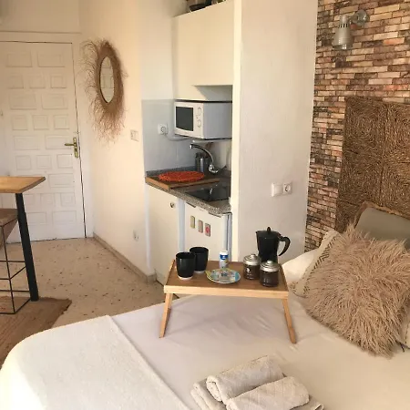 Estudio En Con Piscina Y Wifi Privada, A 100 M Del Mar Appartamento *